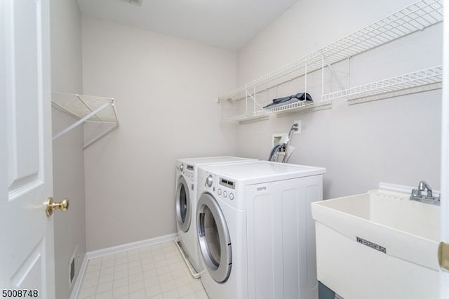 17 Clark Ct, Bernards Twp., NJ 07920