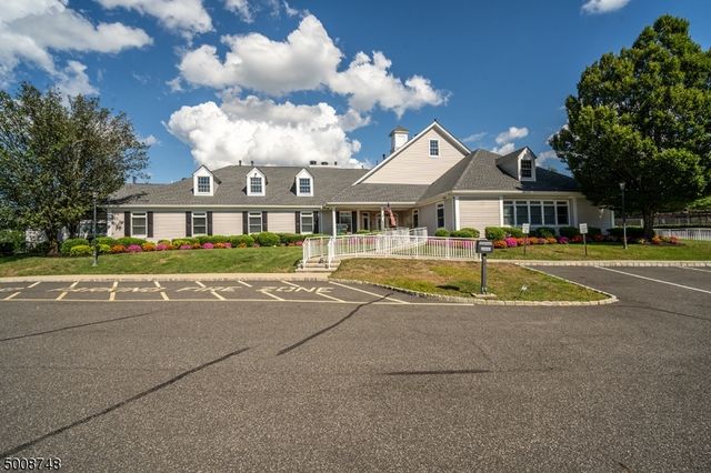 17 Clark Ct, Bernards Twp., NJ 07920