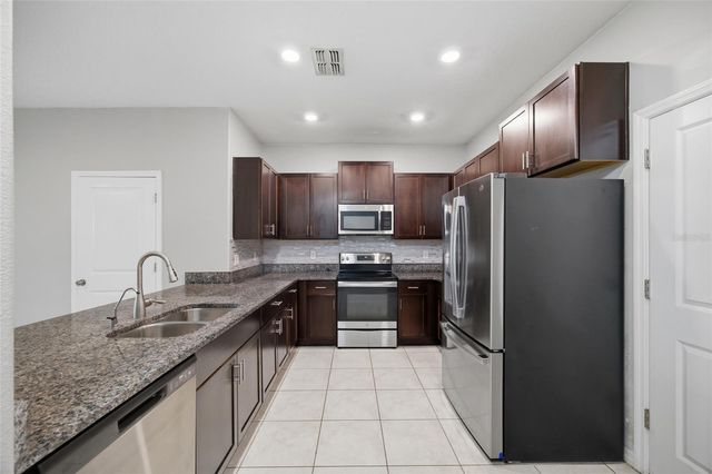 724 ROYAL EMPRESS DRIVE, Ruskin, FL 33570
