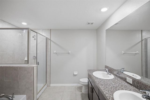 724 ROYAL EMPRESS DRIVE, Ruskin, FL 33570