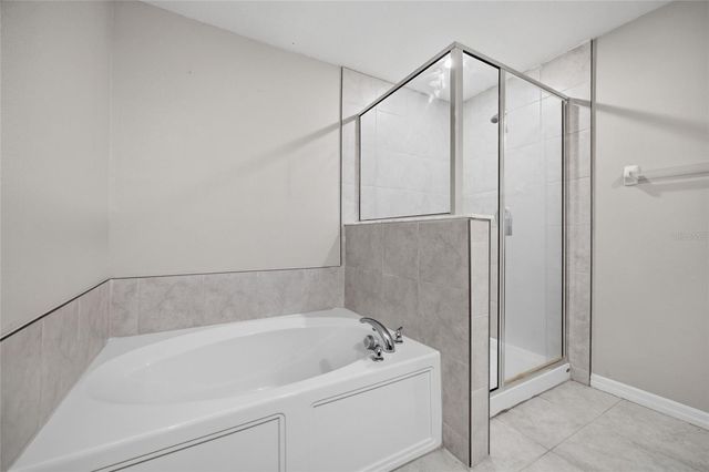724 ROYAL EMPRESS DRIVE, Ruskin, FL 33570