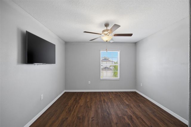 724 ROYAL EMPRESS DRIVE, Ruskin, FL 33570