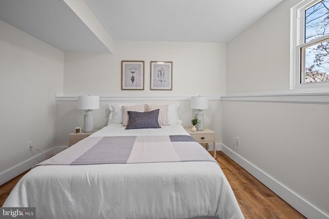 1359 ROCK CHAPEL RD, Herndon, VA 20170