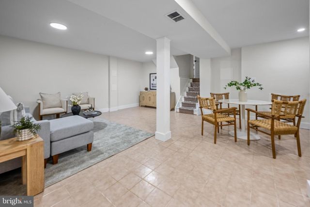 1359 ROCK CHAPEL RD, Herndon, VA 20170