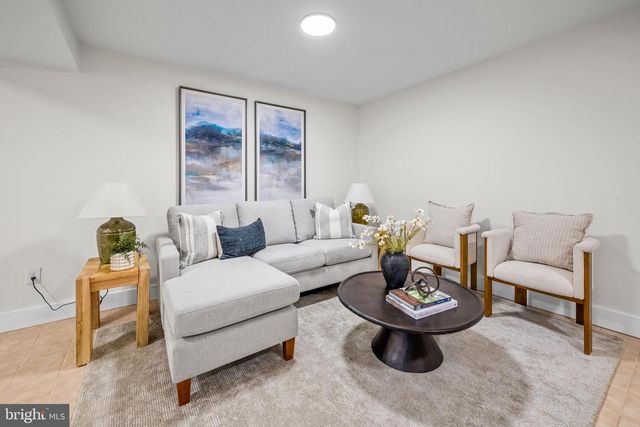 1359 ROCK CHAPEL RD, Herndon, VA 20170