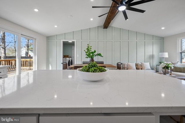 1359 ROCK CHAPEL RD, Herndon, VA 20170