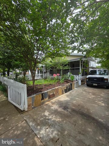6912 FURNESS AVE, Oxon Hill, MD 20745