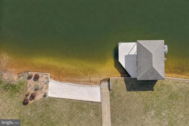 6109 LAKE FRONT WAY, Spotsylvania, VA 22551