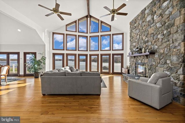 6109 LAKE FRONT WAY, Spotsylvania, VA 22551