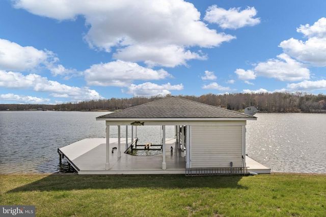 6109 LAKE FRONT WAY, Spotsylvania, VA 22551