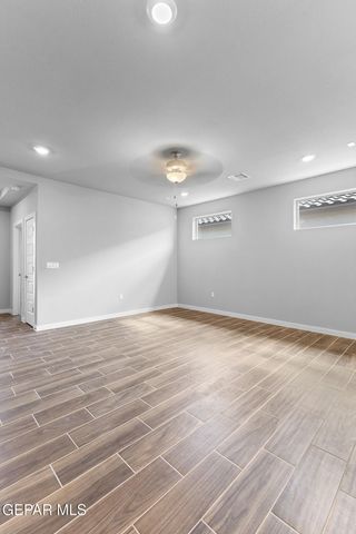 937 Nayland Place, El Paso, TX 79928