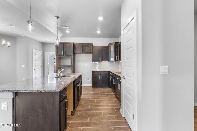 937 Nayland Place, El Paso, TX 79928