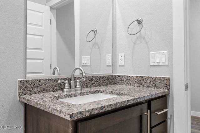 937 Nayland Place, El Paso, TX 79928