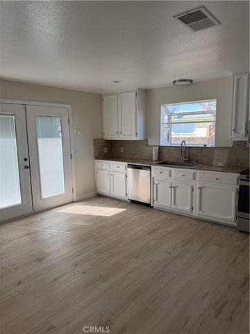 1056 E Alexander, Merced, CA 95340