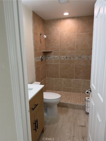 1056 E Alexander, Merced, CA 95340