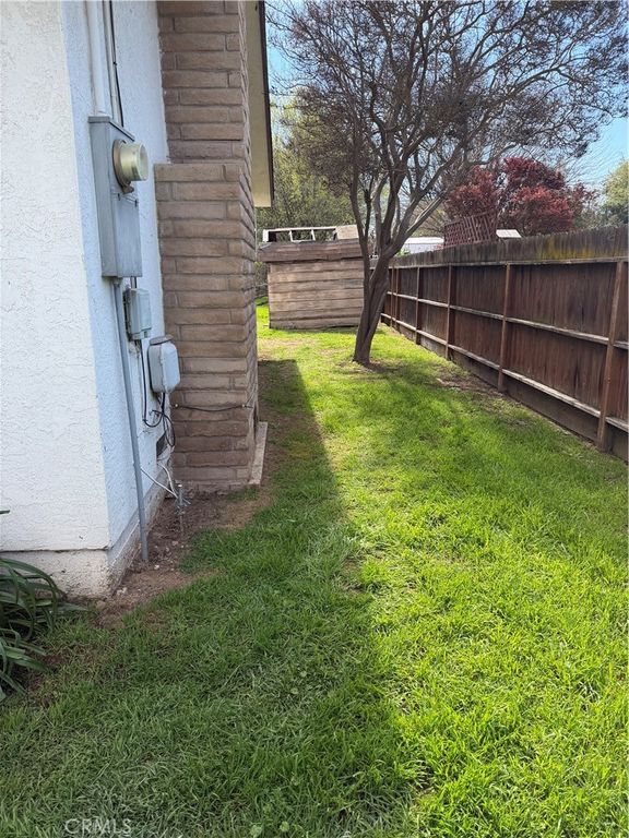 Image 13 of property listing at 1056 E Alexander, Merced, CA 95340