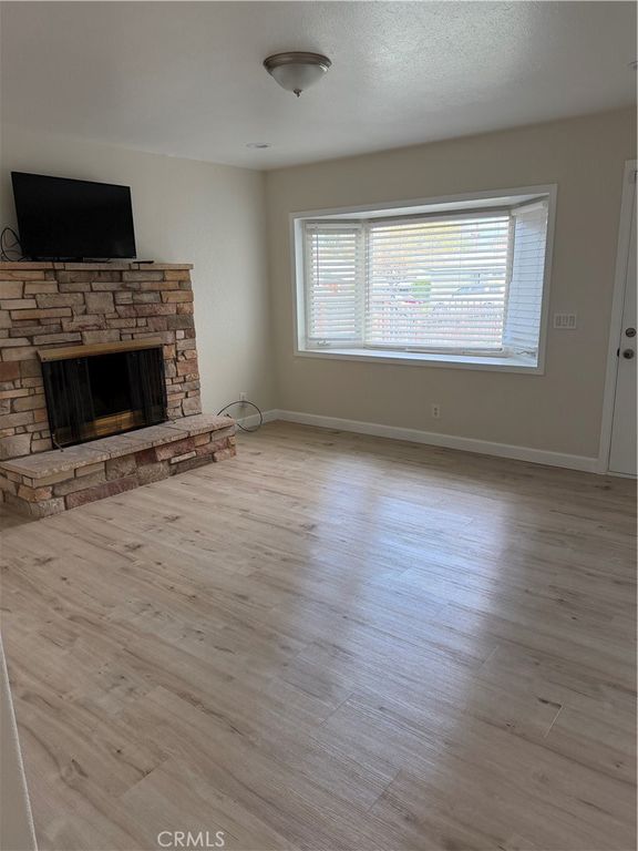 Image 15 of property listing at 1056 E Alexander, Merced, CA 95340