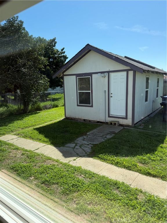 Image 24 of property listing at 1056 E Alexander, Merced, CA 95340