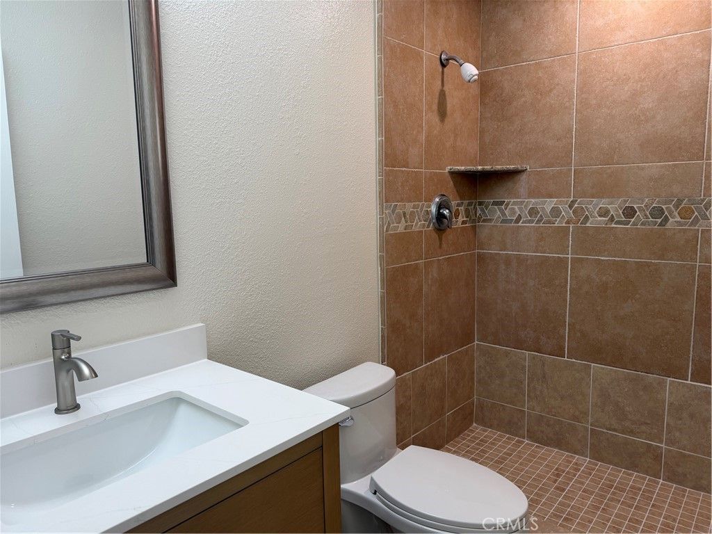 Image 28 of property listing at 1056 E Alexander, Merced, CA 95340