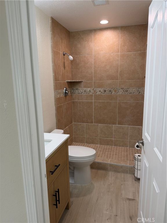 Image 29 of property listing at 1056 E Alexander, Merced, CA 95340