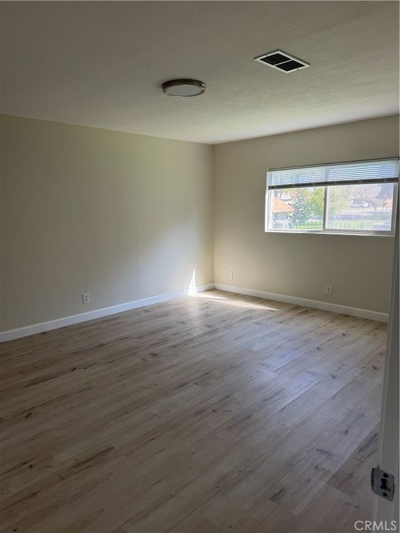 Image 31 of property listing at 1056 E Alexander, Merced, CA 95340