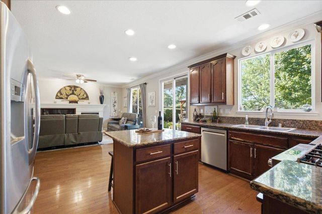 2090 5th St, Lincoln, CA 95648