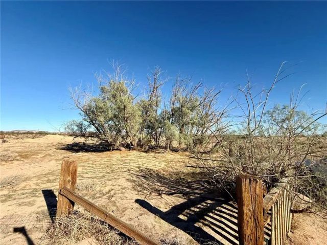32467 Lakeview, Newberry Springs, CA 92365