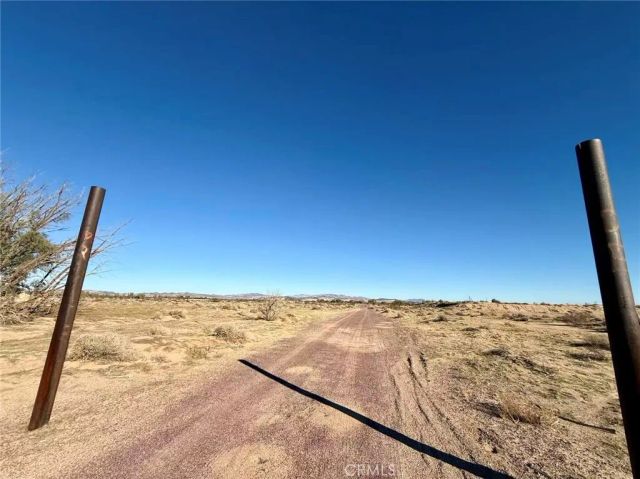 32467 Lakeview, Newberry Springs, CA 92365