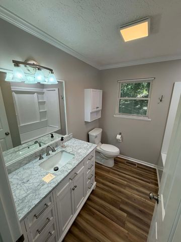 716 Mountain View Dr, Morrison, TN 37357
