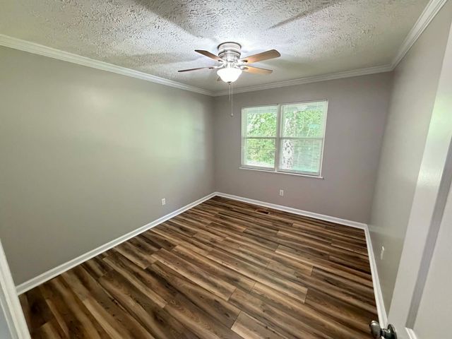 716 Mountain View Dr, Morrison, TN 37357