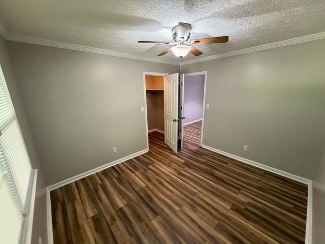 716 Mountain View Dr, Morrison, TN 37357