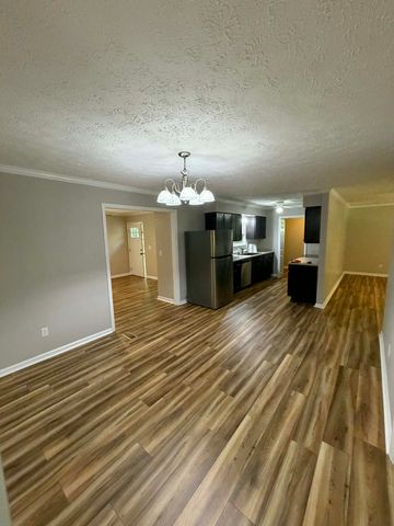 716 Mountain View Dr, Morrison, TN 37357