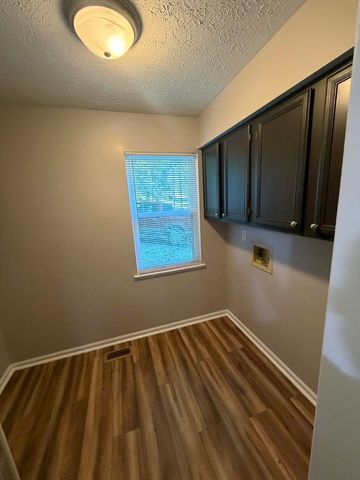 716 Mountain View Dr, Morrison, TN 37357