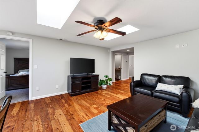 435 Harrison Street, Sumner, WA 98390