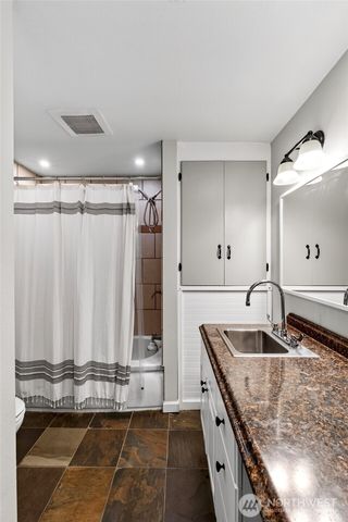 435 Harrison Street, Sumner, WA 98390