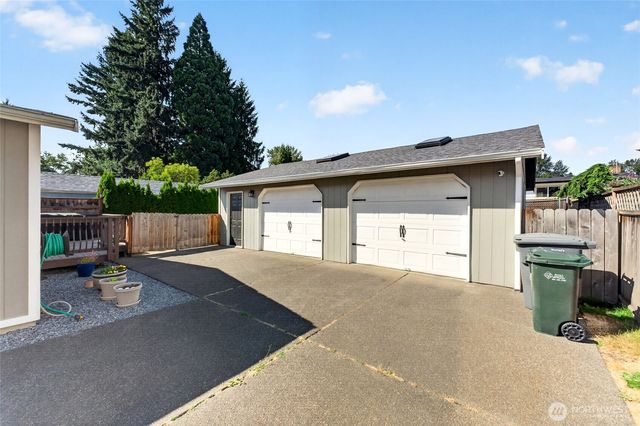 435 Harrison Street, Sumner, WA 98390