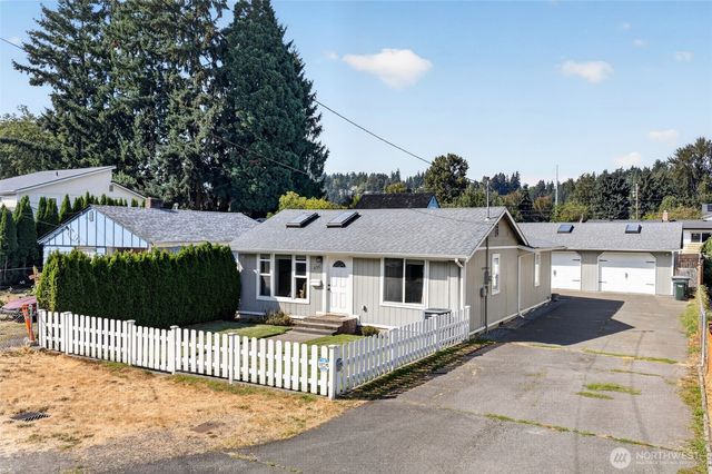 435 Harrison Street, Sumner, WA 98390