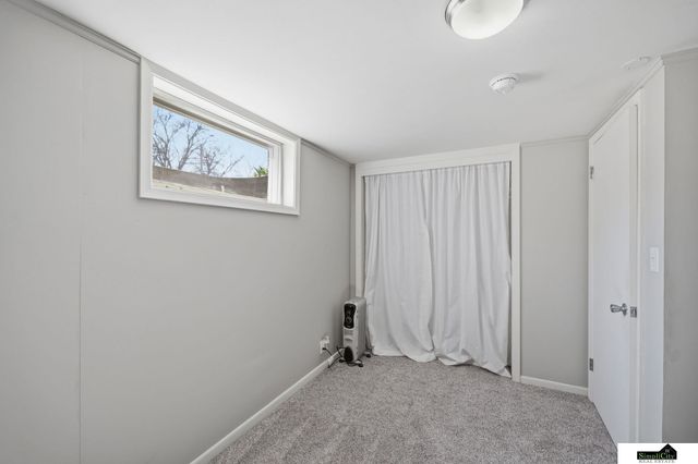 5110 J Street, Lincoln, NE 68510