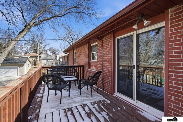 5110 J Street, Lincoln, NE 68510