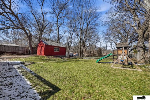 5110 J Street, Lincoln, NE 68510