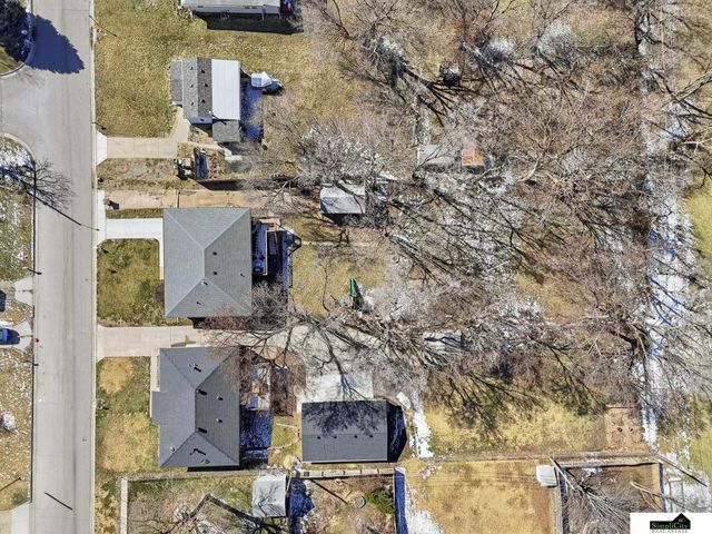 5110 J Street, Lincoln, NE 68510