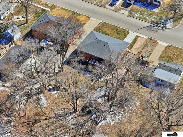 5110 J Street, Lincoln, NE 68510