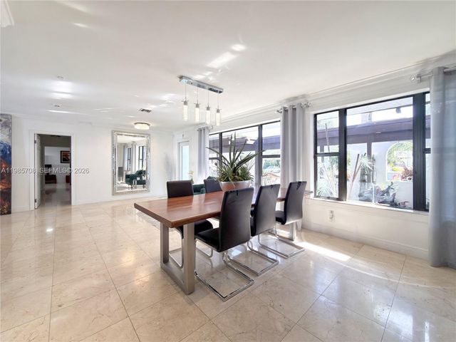 7925 SW 124th St, Pinecrest, FL 33156