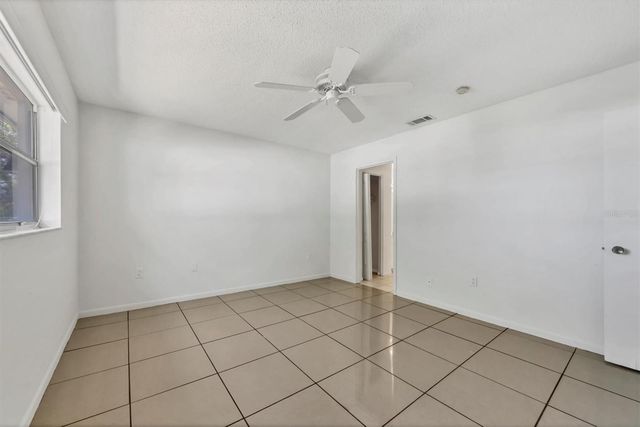 5503 FOUNTAIN LAKE CIRCLE A204, Bradenton, FL 34207