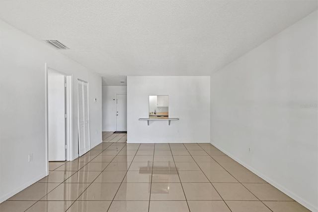 5503 FOUNTAIN LAKE CIRCLE A204, Bradenton, FL 34207