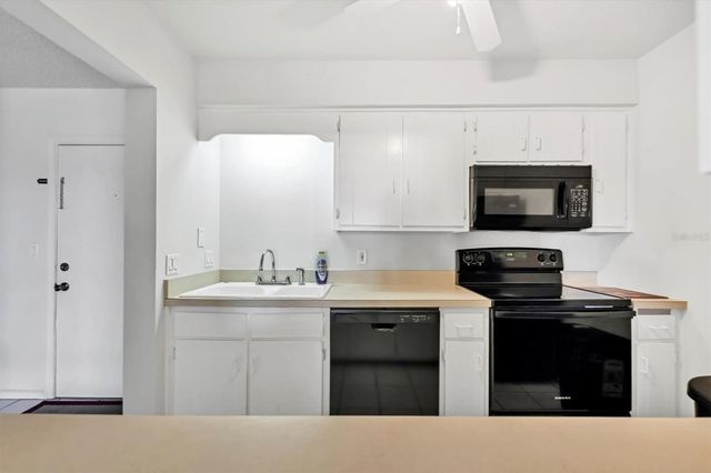 5503 FOUNTAIN LAKE CIRCLE A204, Bradenton, FL 34207