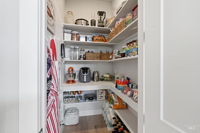 18051 N Burnt Car Pl, Boise, ID 83714