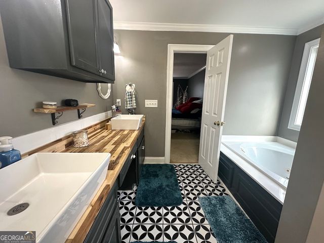 101 Cords Bridge Road NE, Milledgeville, GA 31061