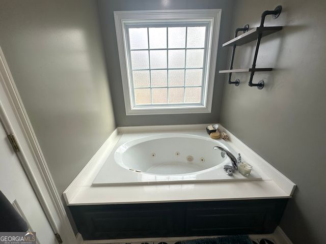 101 Cords Bridge Road NE, Milledgeville, GA 31061