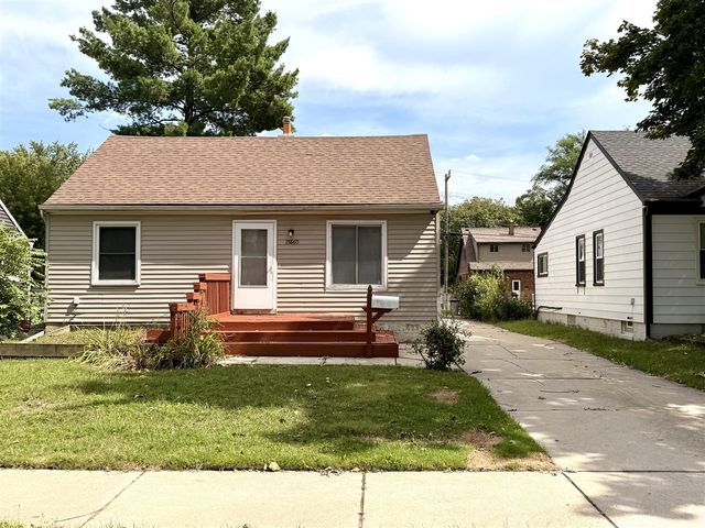 15860 Lexington, Redford, MI 48239